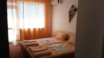 Фотографии Гостевой дом Guest House Malkata Stopanka г. Приморско (Болгария) №2 Фото Гостевой дом Guest House Malkata Stopanka г. Приморско 2