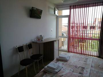 Фото номера Двухместный номер с 1 кроватью и террасой Гостевой дом Guest House Nedelchevi г. Приморско 4