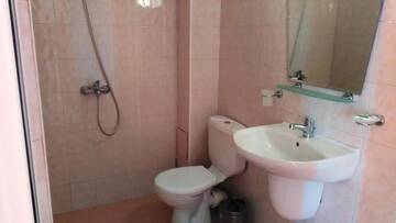 Фото номера Апартаменты с 1 спальней Гостевой дом Guest House Malkata Stopanka г. Приморско 8