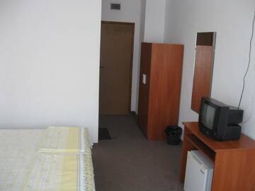 Фото номера Трехместный номер с видом на море Гостевой дом Dobrevi Guest House г. Приморско 4