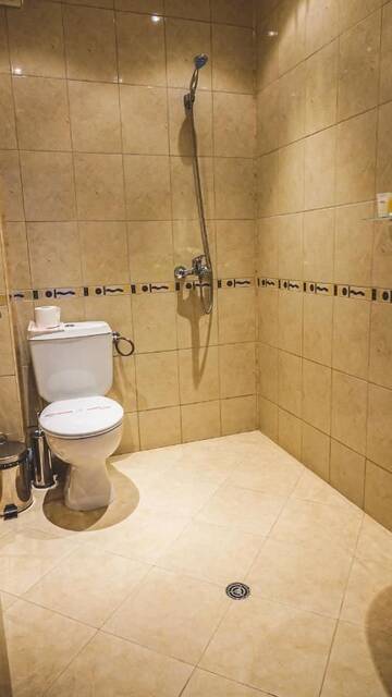 Фото номера Трехместный номер с балконом Отель Arena Hotel г. Приморско 3