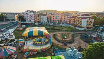 Фото номера Трехместный номер с балконом Отель Arena Hotel г. Приморско 7