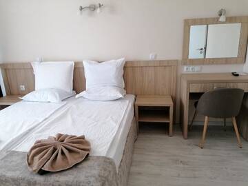 Фото номера Апартаменты с видом на море Апарт-отели Apart Allure Dobi г. Приморско 7