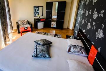 Фото номера Luxury Double Room (2 Adults) Отель Sunrise Hotel г. Приморско 22