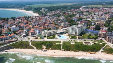 Фотографии Отель Hotel Perla Beach I г. Приморско (Болгария) №1 Фото Отель Hotel Perla Beach I г. Приморско 1