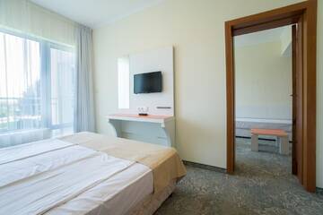 Фото номера Семейный номер Отель Hotel Perla Beach I г. Приморско 9