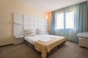Фото номера Семейный номер Отель Hotel Perla Beach I г. Приморско 11