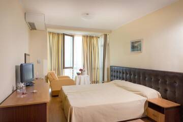 Фото номера Двухместный номер с 1 кроватью Отель Perla Sun Park Hotel г. Приморско 10