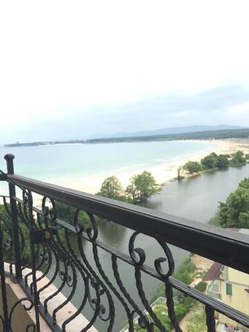 Фото номера Люкс с балконом Отель Perla Sun Park Hotel г. Приморско 11
