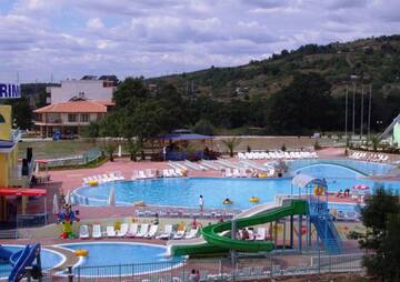 Фото номера Семейный номер с видом на море Отель Arkadia Guest House г. Приморско 9