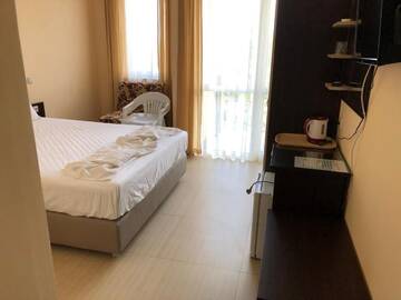 Фото номера Двухместный номер с 1 кроватью, вид на сад Гостевой дом Guest House Ivano г. Приморско 22