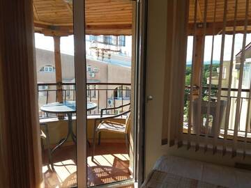 Фото номера Четырехместный номер Гостевой дом Guest House Yug г. Приморско 5