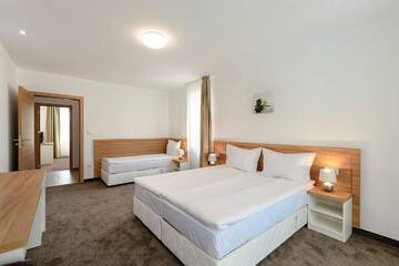 Фото номера Трехместный номер эконом-класса Отель Sveti Dimitar Hotel г. Приморско 3