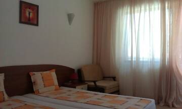 Фото номера Семейный номер с балконом Отель Family Hotel Primo г. Приморско 7