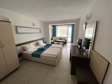 Фото номера Стандартный номер-студио Отель Lilia 2 Hotel г. Приморско 7